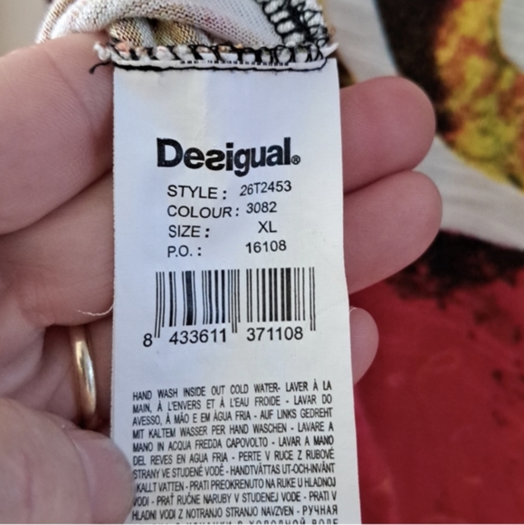 Desigual Long Sleeve Size XL - Picture 4 of 5